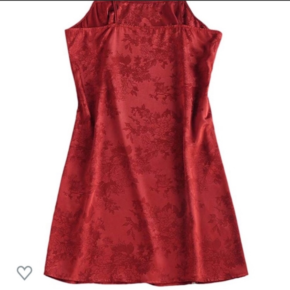 Red tie shoulder mini dress - Picture 2 of 9